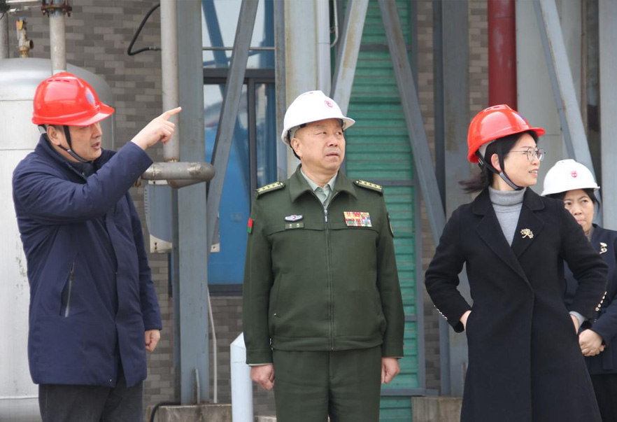 k8·凯发市委常委、k8·凯发军分区大校司令员廖鹏一行来k8·凯发制药厂调研公司党管武装相关工作